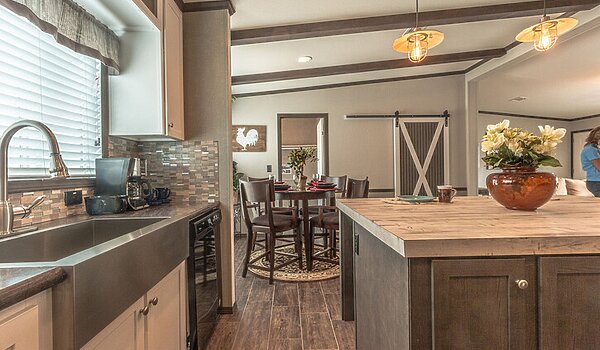 Masterpiece / Arlington 28483A Kitchen 139192