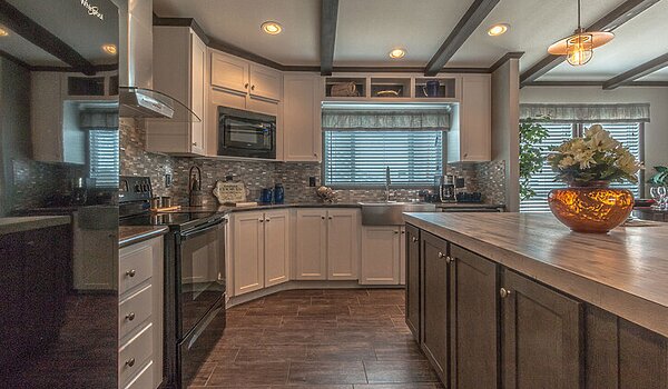 Masterpiece / Arlington 28483A Kitchen 139194