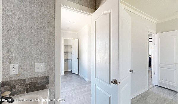 Keystone / The Pecan Valley 76 KH30764P Interior 139230