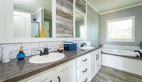 Super Saver / The Fantasy Island SA30543F Bathroom 139480