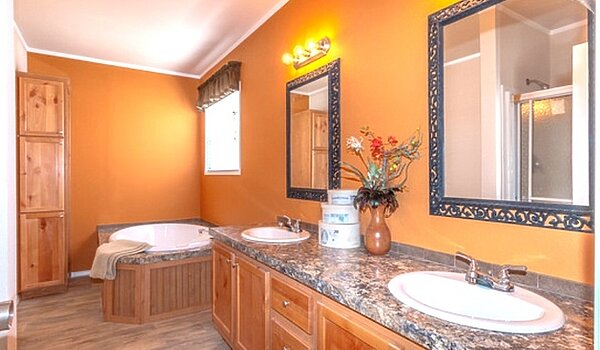 Super Saver / The Heritage SA30443E Bathroom 139455