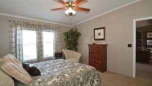 Masterpiece / Kensington 28604K Bedroom 139412
