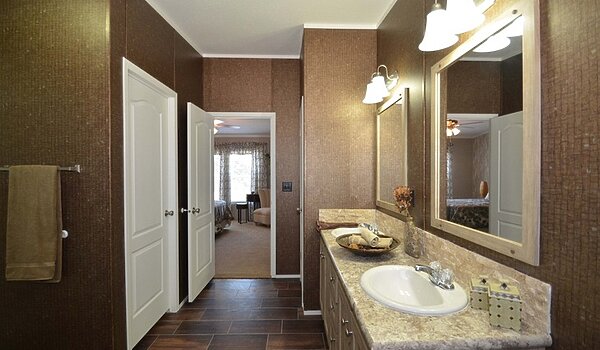 Masterpiece / Kensington 28604K Bathroom 139417