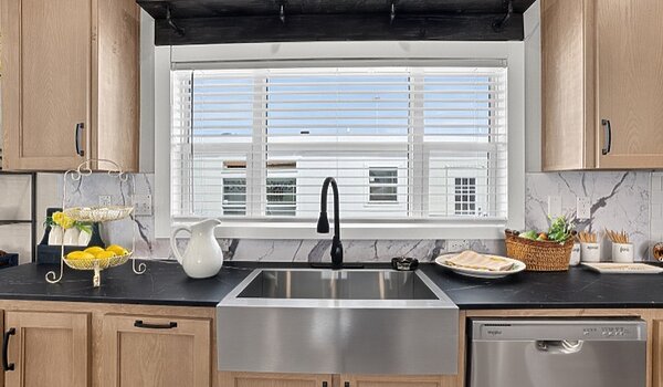 Keystone / The Magnum 76 KH32764M Kitchen 138730