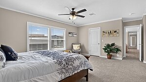 Keystone / The Magnum 76 KH32764F Bedroom 138799