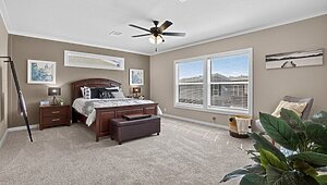 Keystone / The Magnum 76 KH32764F Bedroom 138804