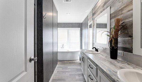 Super Saver / The Sheridan 4 SA30584S Bathroom 139753