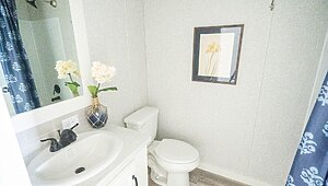 Super Saver / Cabana 16642C Bathroom 99371