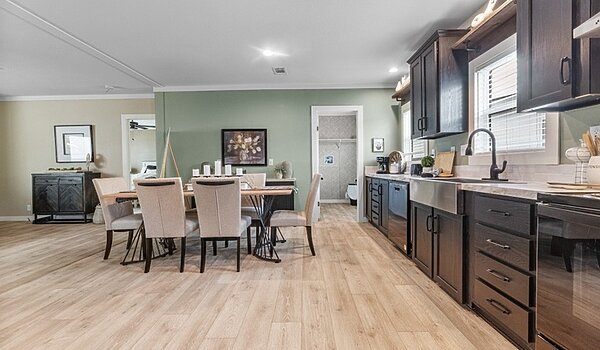 Masterpiece / Heartland 28524H Kitchen 139316
