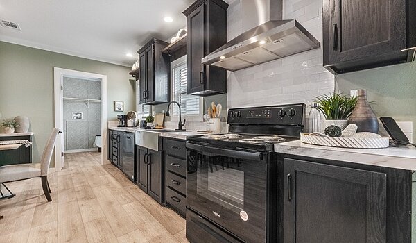 Masterpiece / Heartland 30604H Kitchen 139405