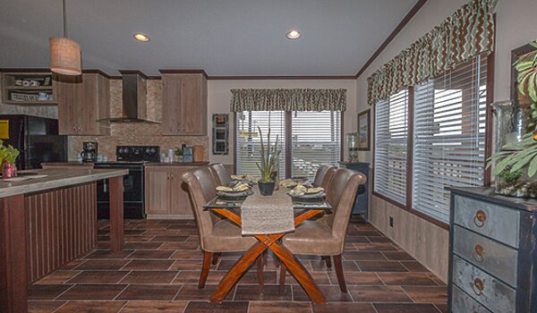 Masterpiece / Retreat 30603R Interior 139429