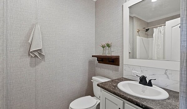 Masterpiece / Retreat 30643R Bathroom 139523