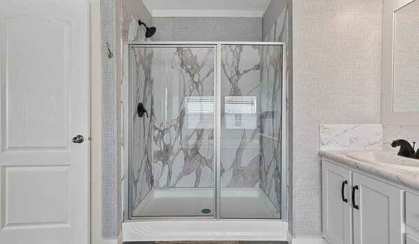 Masterpiece / Retreat 30643R Bathroom 139541