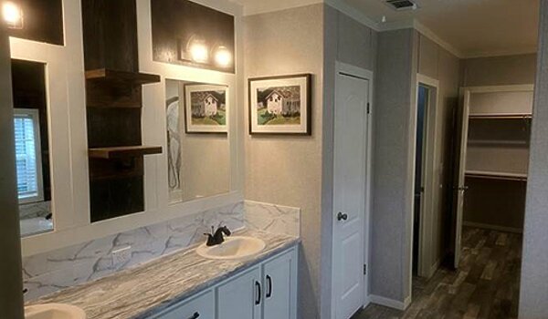 Masterpiece / Paladin 30664D Bathroom 139447