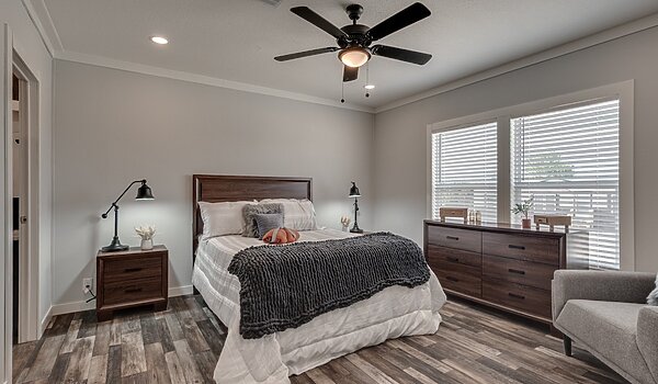 Answer House / 28724A Bedroom 150470