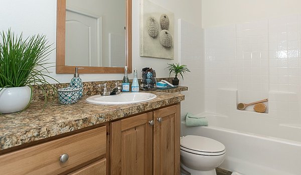 Inspiration Gold Series / Redwood II ING 382F Bathroom 39670