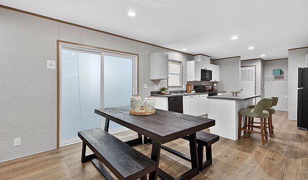 Prime Series / Grand 043 Interior 122102