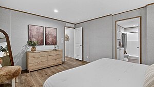 Prime Series / Grand 043 Interior 122104