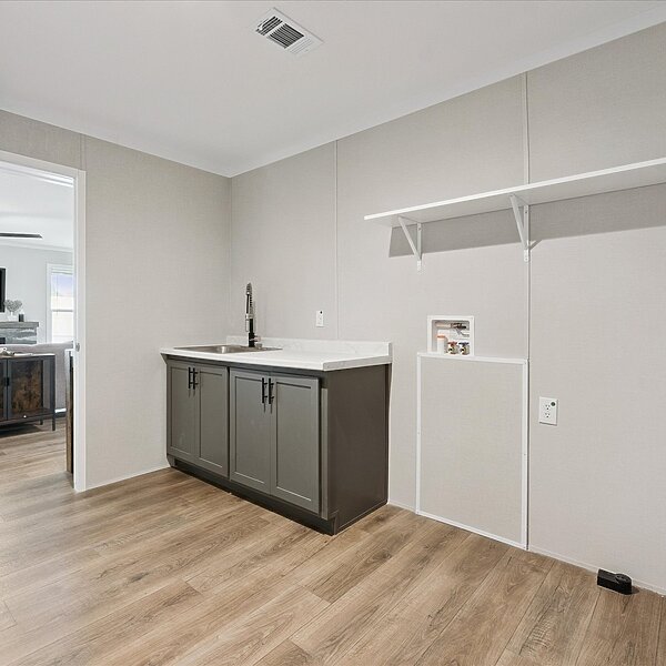 Premier / The Orleans 3276H42001 Interior 121774