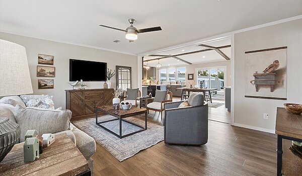 Premier / The Orleans 3276H42001 Interior 121758