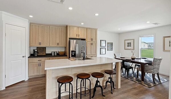 Champion Homes Collection / 0258CHTAH-2856-32111 Kitchen 113109