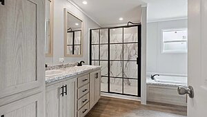 Champion Homes Collection / 0258CHTAH-2856-32111 Bathroom 113108