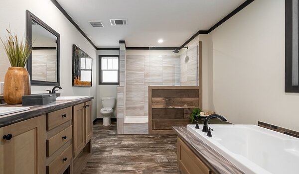 The Boujee / The Boujee Lux 44BOU32724AH Interior 118339