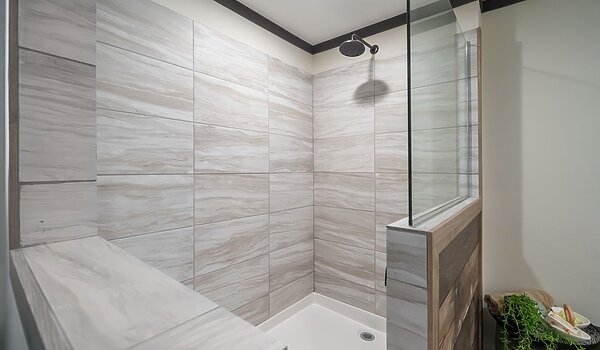 The Boujee / The Boujee Lux 44BOU32724AH Interior 118340