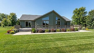 Cottage / 2060 Lakewood Plus Exterior 55398