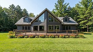 Chalet / 4750 Loft Exterior 55489