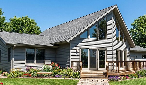 Chalet / 4760 Loft Exterior 130683