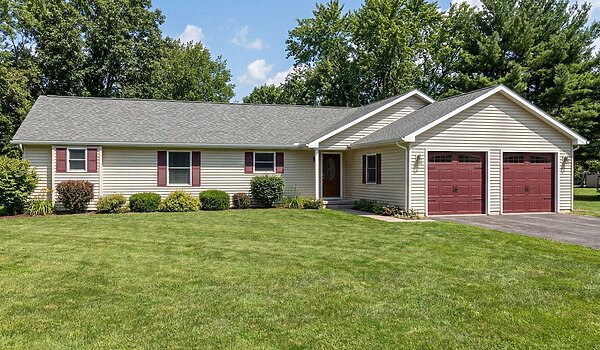 Ranch / 1625 Cambridge Exterior 58172