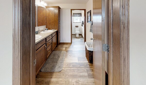 Ranch / 5161 Limited Interior 130703