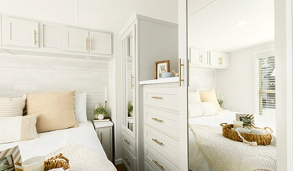 Eldorado Series / 9081P Bedroom 137205