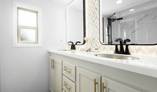 Eldorado Series / 9081P Bathroom 137208