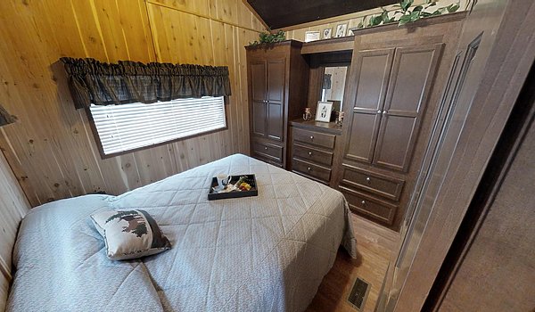 America's Park Cabins Lodge Series / ND-39 Bedroom 56142