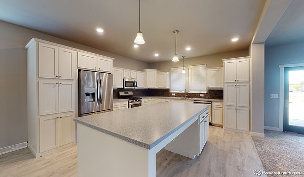 Family Built Homes / FB-6401 Kitchen 64763