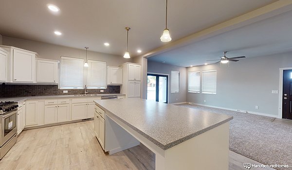 Family Built Homes / FB-6401 Kitchen 64766