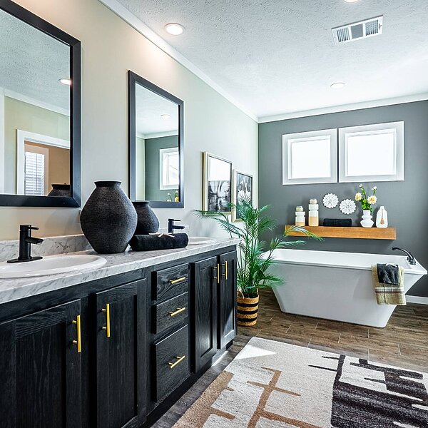 Creekside Series / The Hangout CS-3263 Bathroom 119905