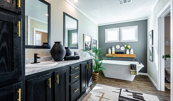 Creekside Series / The Hangout CS-3263 Bathroom 119905