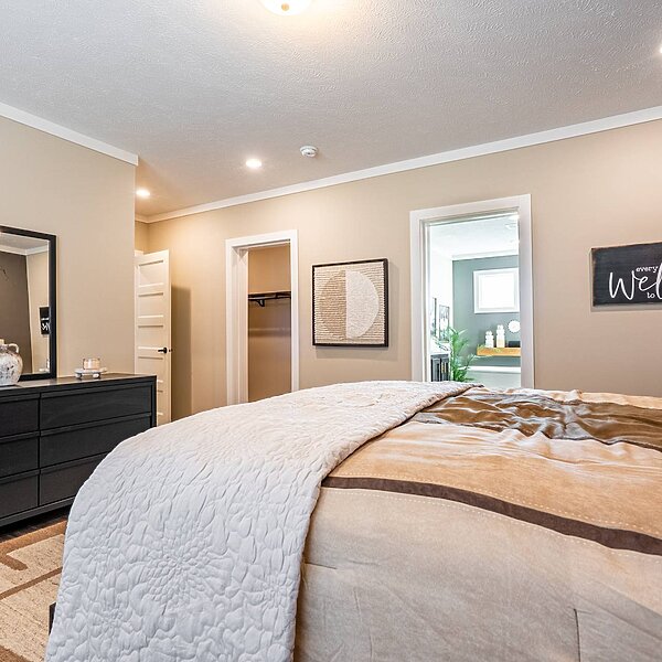 Creekside Series / The Hangout CS-3263 Bedroom 119899