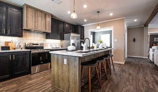 Creekside Series / The Hangout CS-3263 Kitchen 119889