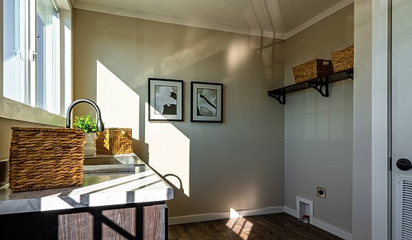 Creekside Series / The Hangout CS-3263 Utility 119908