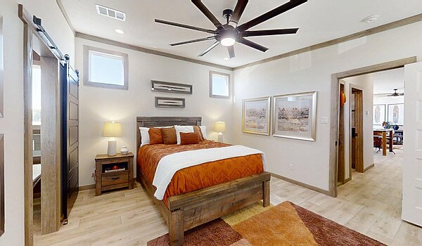 Creekside Series / The Keystone CS-1625 Interior 119508