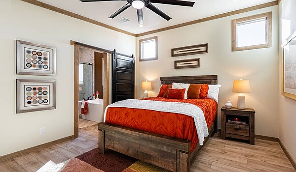 Creekside Series / The Keystone CS-1625 Bedroom 120028