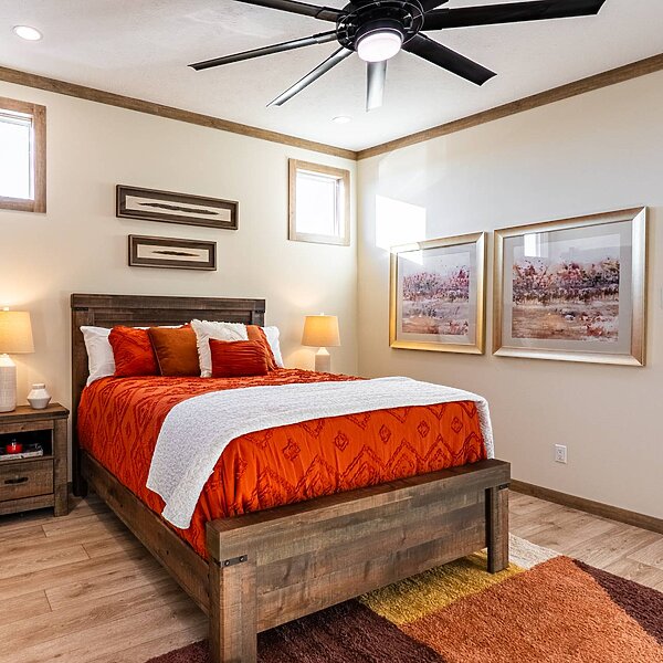 Creekside Series / The Keystone CS-1625 Bedroom 120029