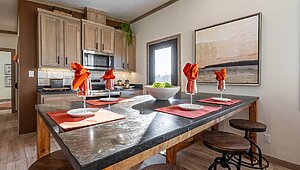 Creekside Series / The Keystone CS-1625 Kitchen 120024