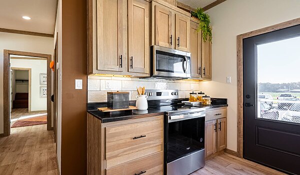 Creekside Series / The Keystone CS-1625 Kitchen 120026