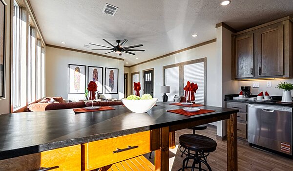 Creekside Series / The Keystone CS-1625 Kitchen 120027