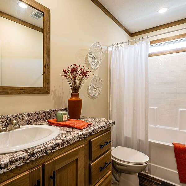 Creekside Series / The Cedar Creek CS-3240 Bathroom 119881